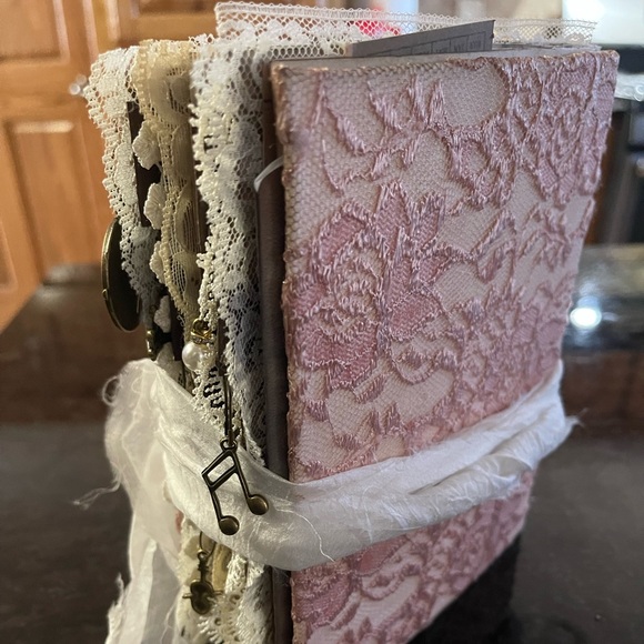 Vintage junk journal SOLD - Picture 4 of 11